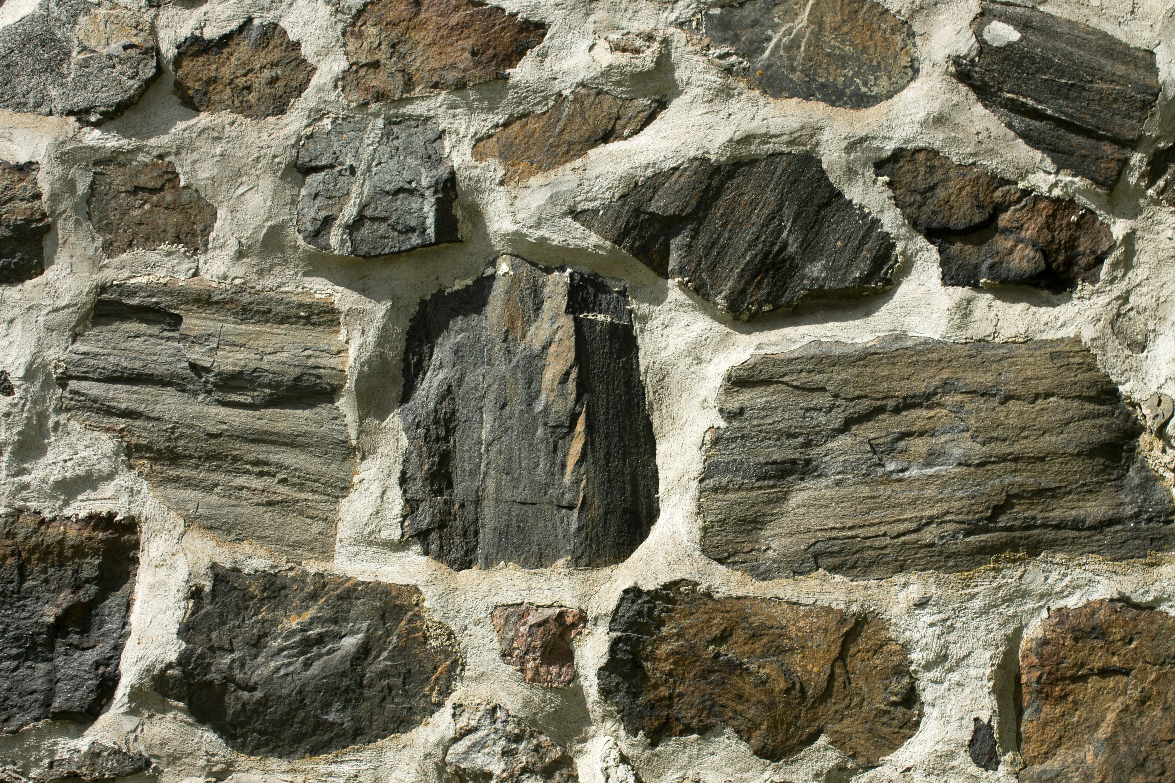 Mur de clôture en pierre